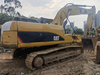 Les machines de terrassement ont utilisé une excavatrice Caterpillar avec de faibles heures de travail